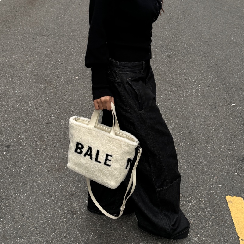 【全新品🎁】 Balenciaga 巴黎世家 毛毛限定款 斜背包（專櫃97,600）-20