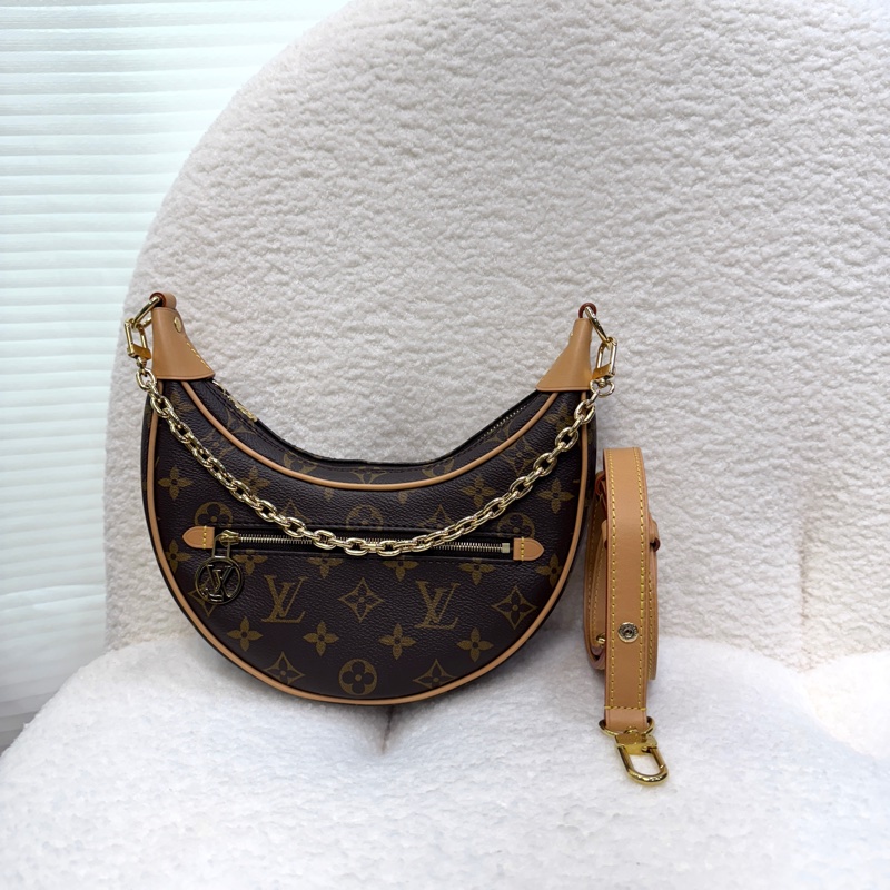Louis Vuitton LV Loop 月亮包 Monogram 老花鏈條腋下包 棕色 M81098-7