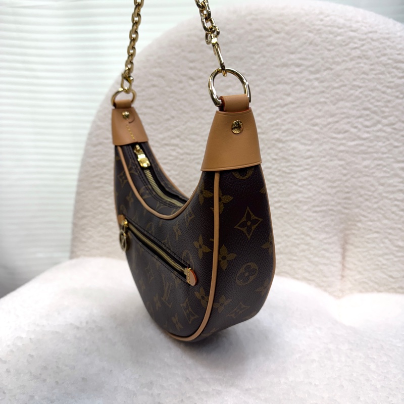 Louis Vuitton LV Loop 月亮包 Monogram 老花鏈條腋下包 棕色 M81098-10