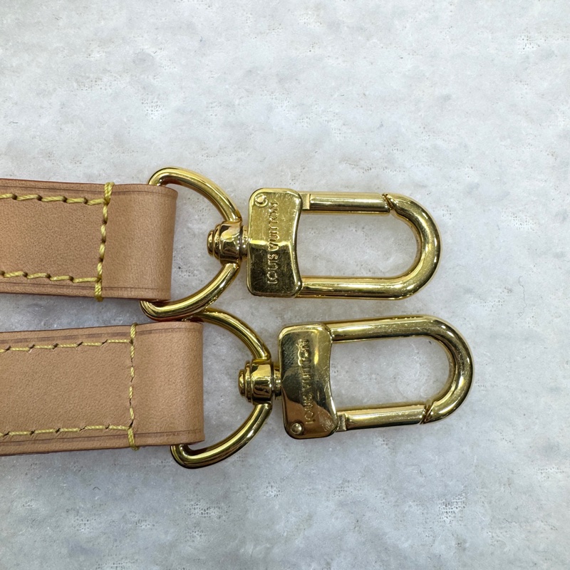 Louis Vuitton LV Loop 月亮包 Monogram 老花鏈條腋下包 棕色 M81098-23