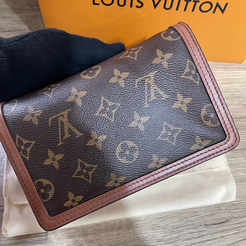 Lv經典達芙妮woc(台灣專櫃購入）-13