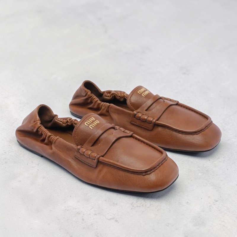 ✨2026季度全新✨Miu Miu 5D341E Ruches 納帕軟皮樂福鞋 橡樹棕﻿ IT 36.5/37/37.5/38/38.5 0-1