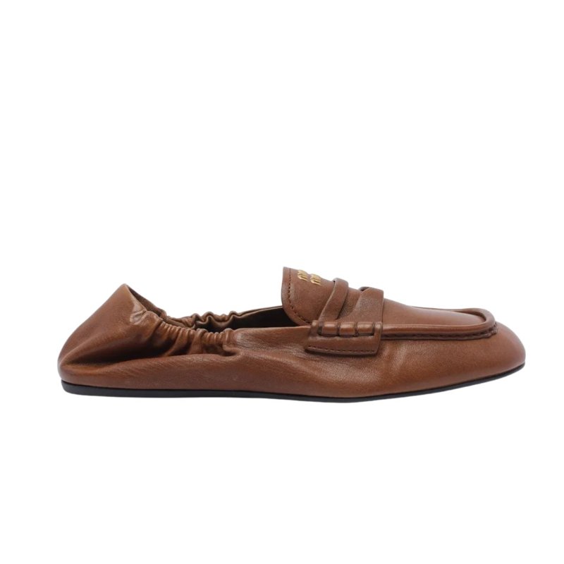 ✨2026季度全新✨Miu Miu 5D341E Ruches 納帕軟皮樂福鞋 橡樹棕﻿ IT 36.5/37/37.5/38/38.5 0-6