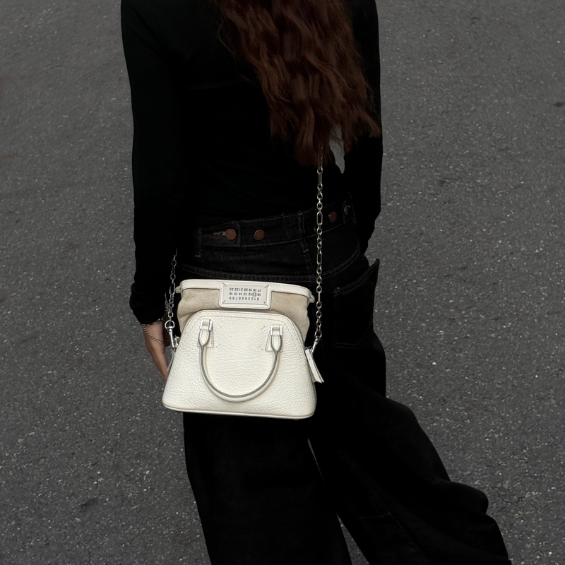 【極新🎁 明星同款】 MaisonMargiela 馬吉拉 5AC 經典純白色 斜背包(專櫃78,000)-3