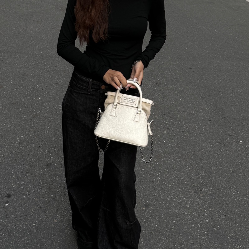 【極新🎁 明星同款】 MaisonMargiela 馬吉拉 5AC 經典純白色 斜背包(專櫃78,000)-22