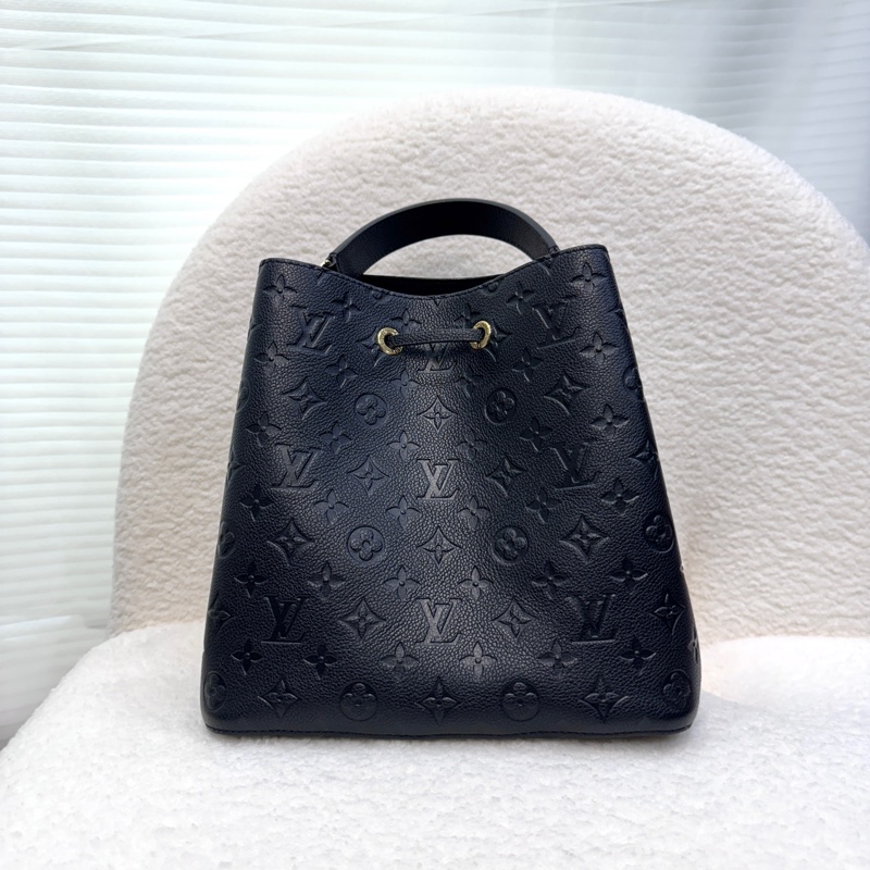 Louis Vuitton LV黑色Monogram Empreinte壓紋牛皮 NeoNoe MM水桶包 經典抽繩肩背包 M45256-6