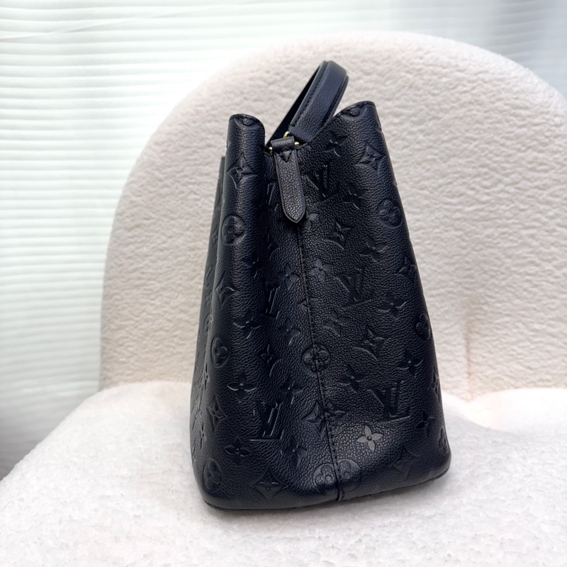 Louis Vuitton LV黑色Monogram Empreinte壓紋牛皮 NeoNoe MM水桶包 經典抽繩肩背包 M45256-7