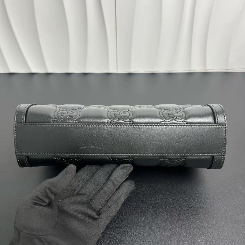 GUCCI GG Matelassé 黑金色徽標鏈條包夾子包 肩背包手提包25.5*17*8cm 9新配件盒子 塵袋 肩帶 鏈條-4