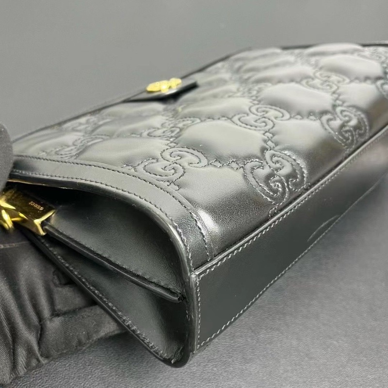 GUCCI GG Matelassé 黑金色徽標鏈條包夾子包 肩背包手提包25.5*17*8cm 9新配件盒子 塵袋 肩帶 鏈條-5