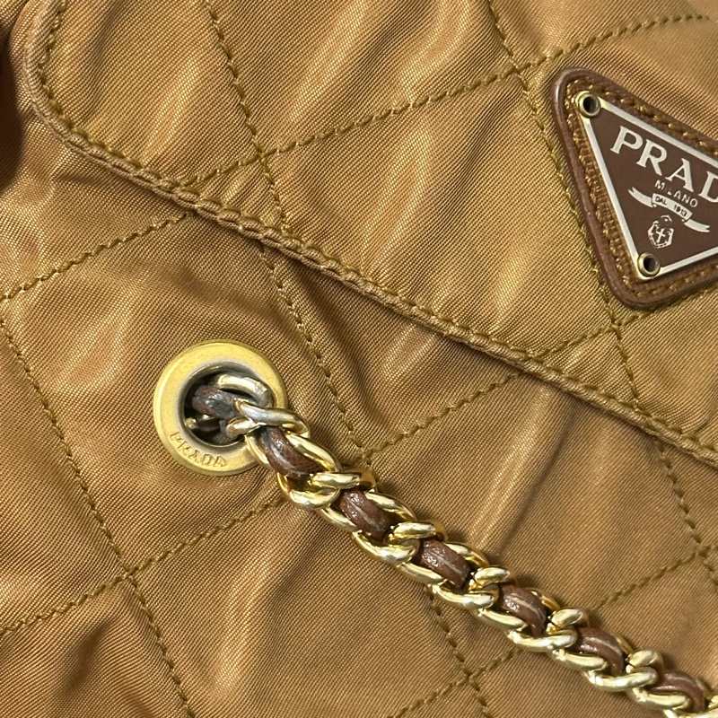 prada翻蓋降落傘20cm焦糖色-12