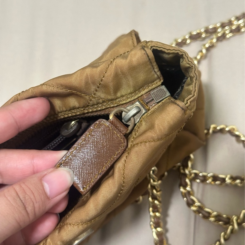 prada翻蓋降落傘20cm焦糖色-14