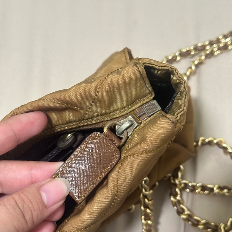 prada翻蓋降落傘20cm焦糖色-19