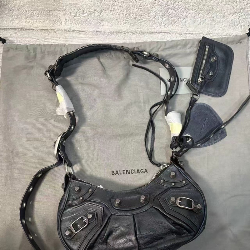 Balenciaga Le Cagole 黑銀鉚釘機車包 月牙包 26*16 95新配件塵袋-1