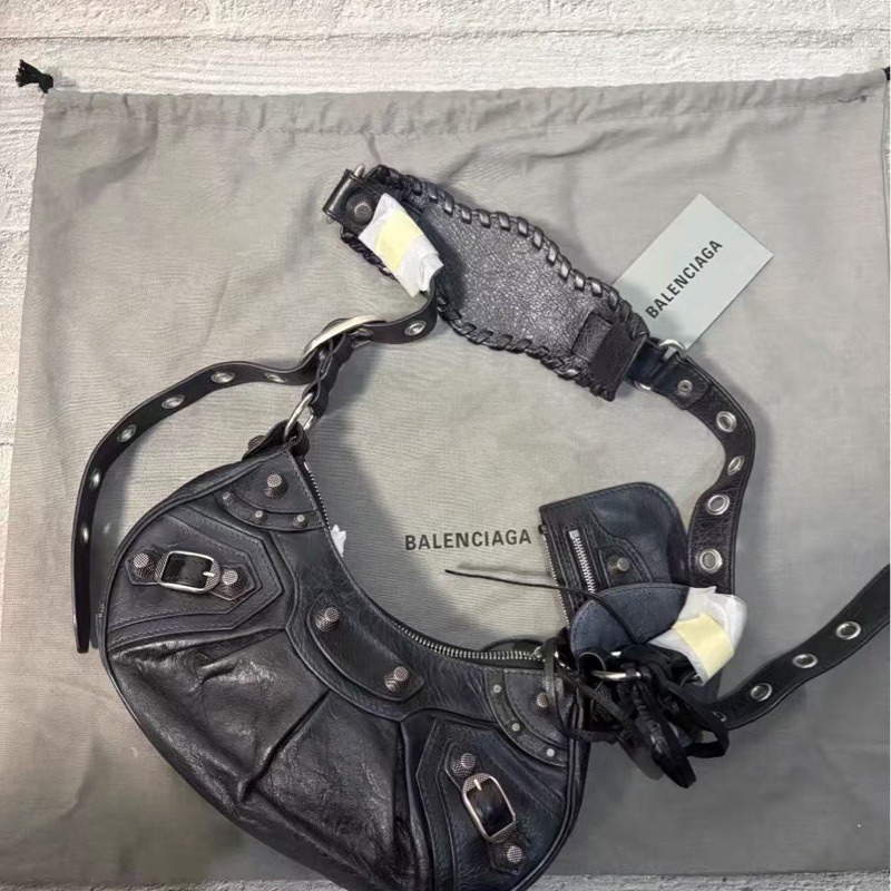 Balenciaga Le Cagole 黑銀鉚釘機車包 月牙包 26*16 95新配件塵袋-5