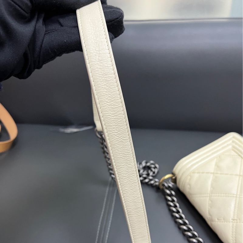 Chanel Leboy small 小號 奶油白-12