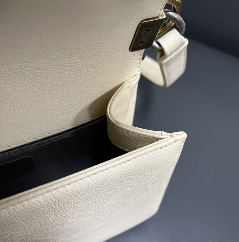 Chanel Leboy small 小號 奶油白-15