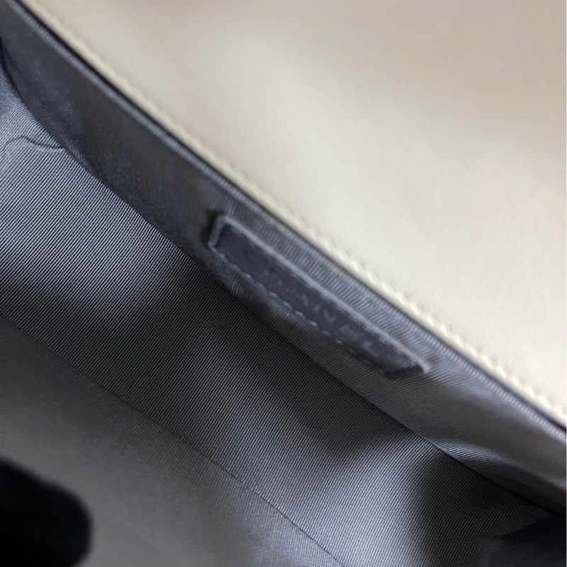 Chanel Leboy small 小號 奶油白-17