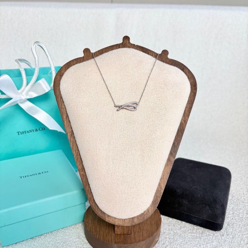 TiffanyBOW系列滿鑽橫版蝴蝶結項鍊18K白金 鏈長41 cm 9新配件盒子-3