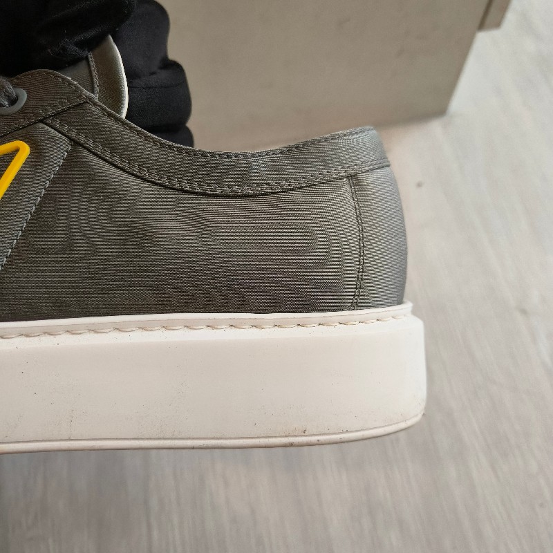 ㊣✨ PRADA ✨**尺寸：9 1/2**軍綠 防潑水 綁帶 休閒鞋/二手鞋/二手精品/保證正品🌳二手樹屋🌳-7