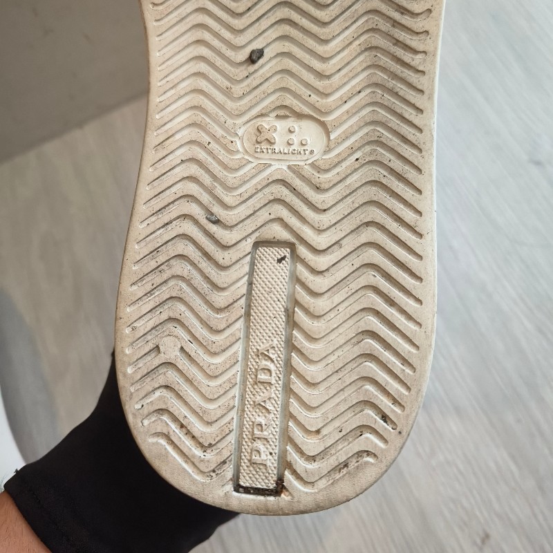 ㊣✨ PRADA ✨**尺寸：9 1/2**軍綠 防潑水 綁帶 休閒鞋/二手鞋/二手精品/保證正品🌳二手樹屋🌳-12