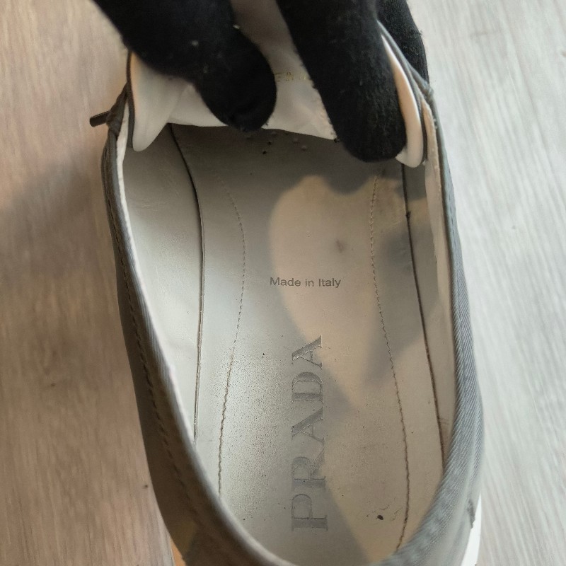 ㊣✨ PRADA ✨**尺寸：9 1/2**軍綠 防潑水 綁帶 休閒鞋/二手鞋/二手精品/保證正品🌳二手樹屋🌳-27