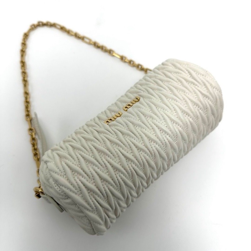 MIUMIU白色金扣羊皮手提 腋下圓筒包16*8*8 95新配件保卡 塵袋-4