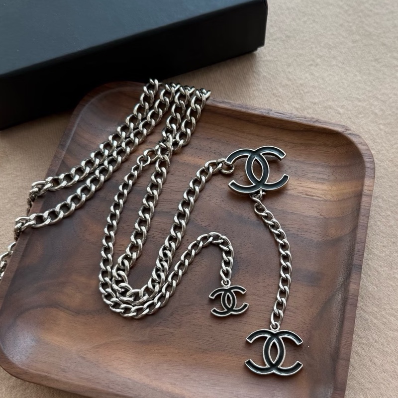 Chanel 黑色銀鏈琺瑯Logo 項鏈+腰鏈🖤多種穿搭😻-3