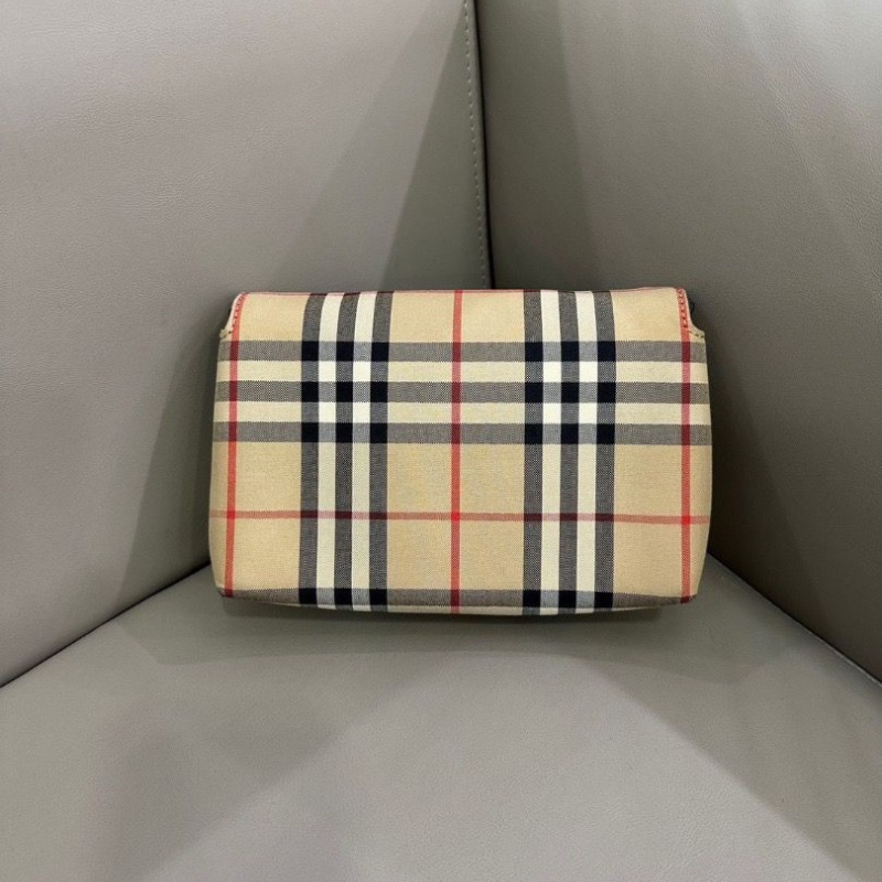 BURBERRY Note卡其色 帆布菱格紋斜背包18*12 9新配件塵袋-2