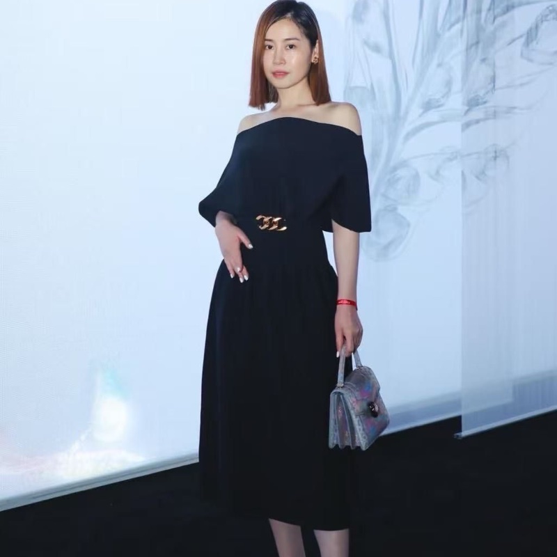 BVLGARI 新款serpenti forever系列琺瑯扣金屬多彩水蛇皮鏈條風琴包18*16*7 9新配件塵袋鏡子保卡雨衣-0