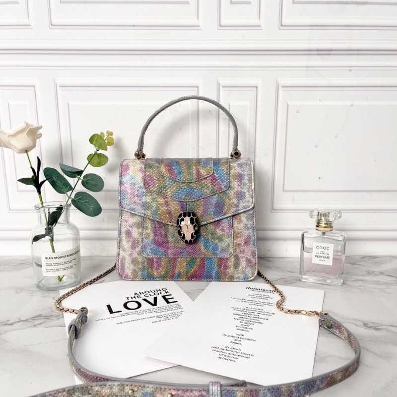 BVLGARI 新款serpenti forever系列琺瑯扣金屬多彩水蛇皮鏈條風琴包18*16*7 9新配件塵袋鏡子保卡雨衣-1