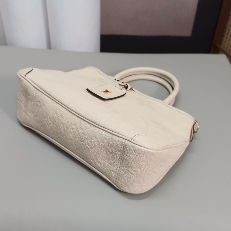 LV TRIANON奶白色金扣 小號手提肩背斜背包 28*18*8 99新配件盒子 塵袋 芯片款-3