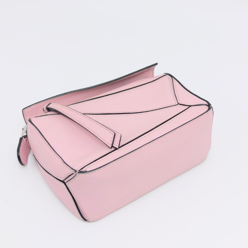 LOEWE粉色銀扣Puzzle mini 手提肩背斜背包17*11*7.5 9新配件塵袋-5