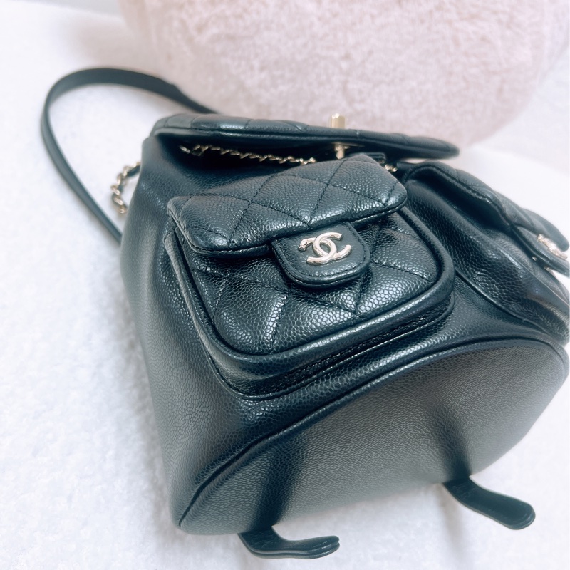 Chanel duma 20.5cm中號黑金雙肩包/青蛙包-5