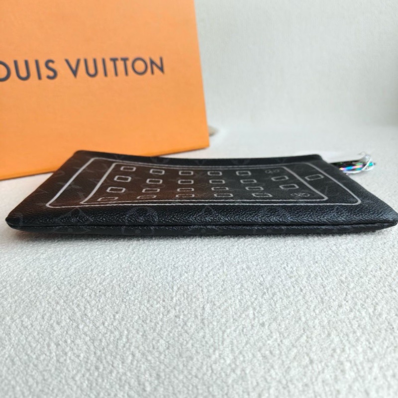 LV黑武士藤原浩限量閃電手拿包24*16  98新配件盒子 購證 塵袋-3