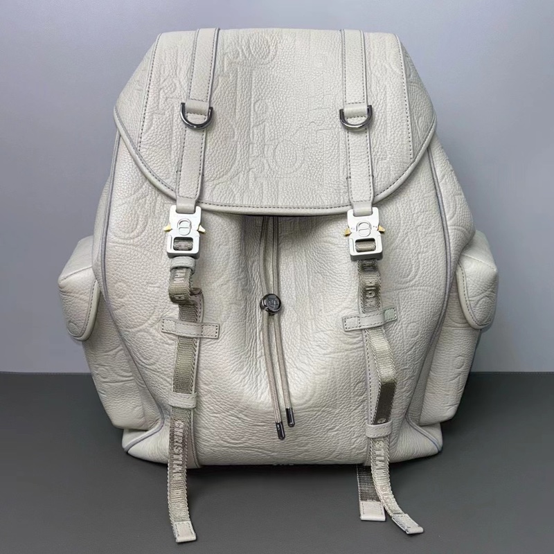 Dior Hit the Road 可調節肩帶抽繩開合米色雙肩包全皮壓花 後背包33*16*40cm 98新配件塵袋-1