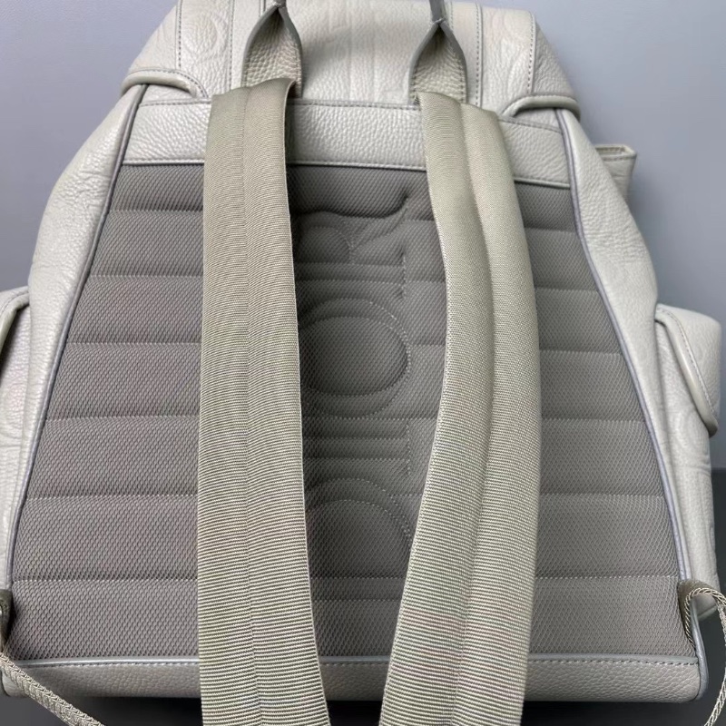 Dior Hit the Road 可調節肩帶抽繩開合米色雙肩包全皮壓花 後背包33*16*40cm 98新配件塵袋-2