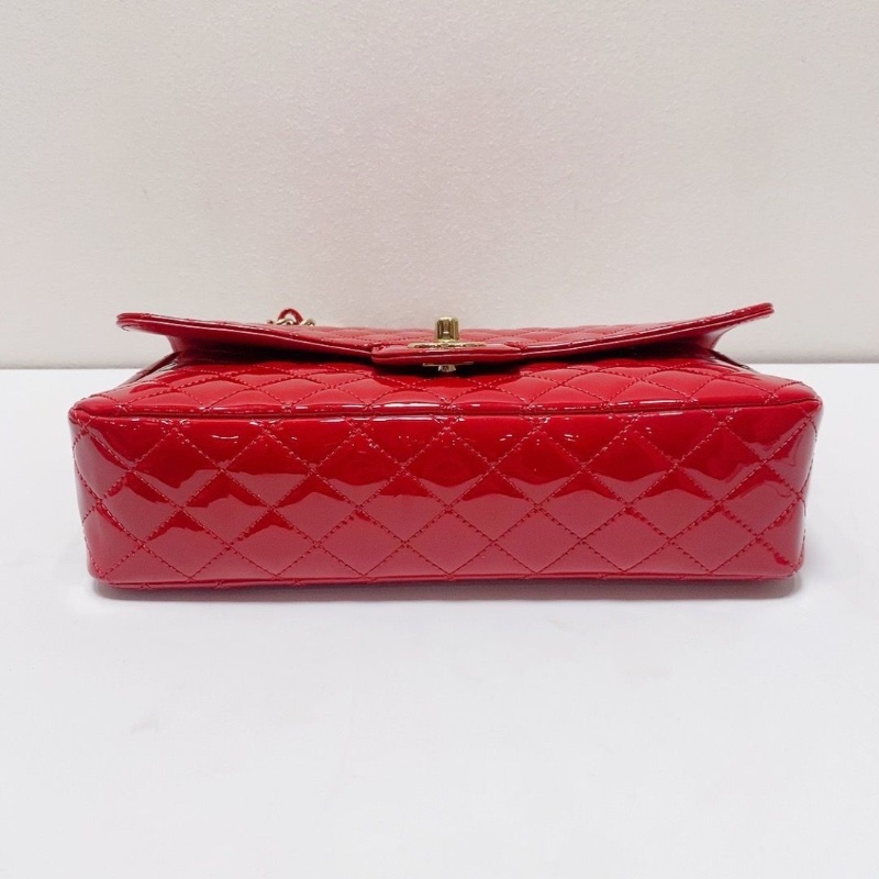 chanel 中號紅色漆皮cf限定鏈條包 25*15*6 9新配件塵袋保卡-7