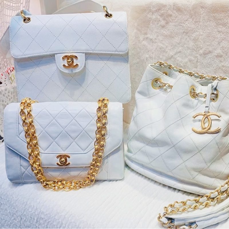 Chanel Vintage Classic White  Diana Bag 白色金扣香奈兒-2