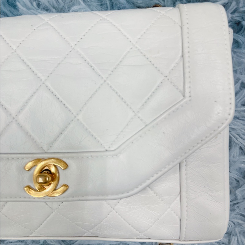 Chanel Vintage Classic White  Diana Bag 白色金扣香奈兒-4