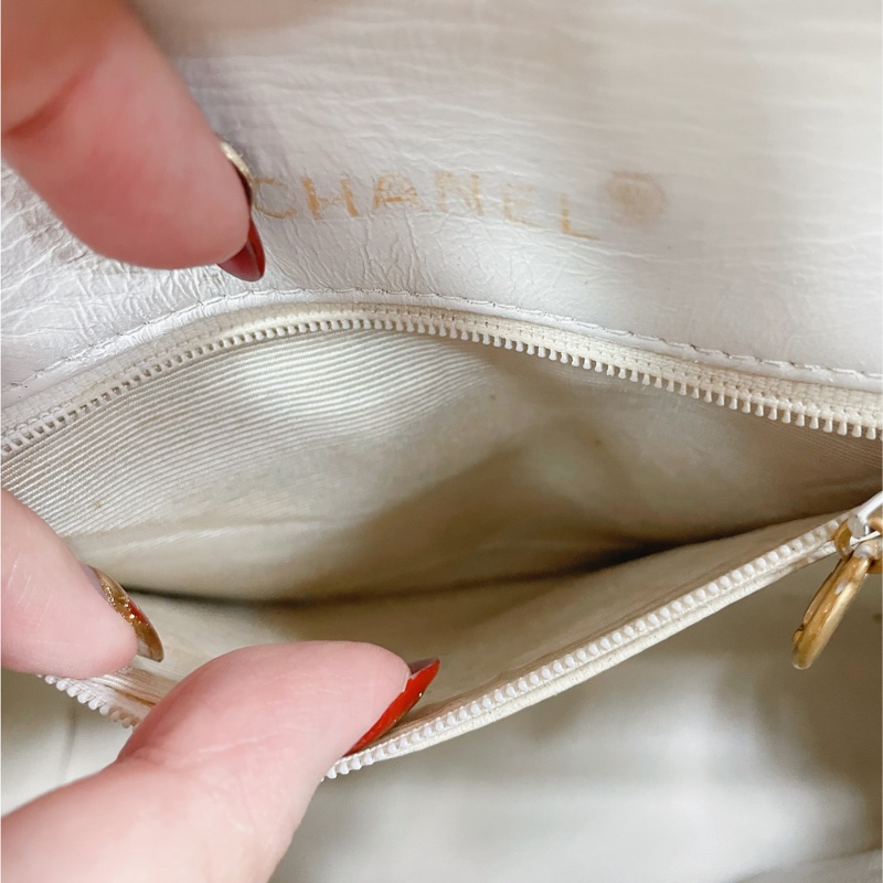 Chanel Vintage Classic White  Diana Bag 白色金扣香奈兒-16