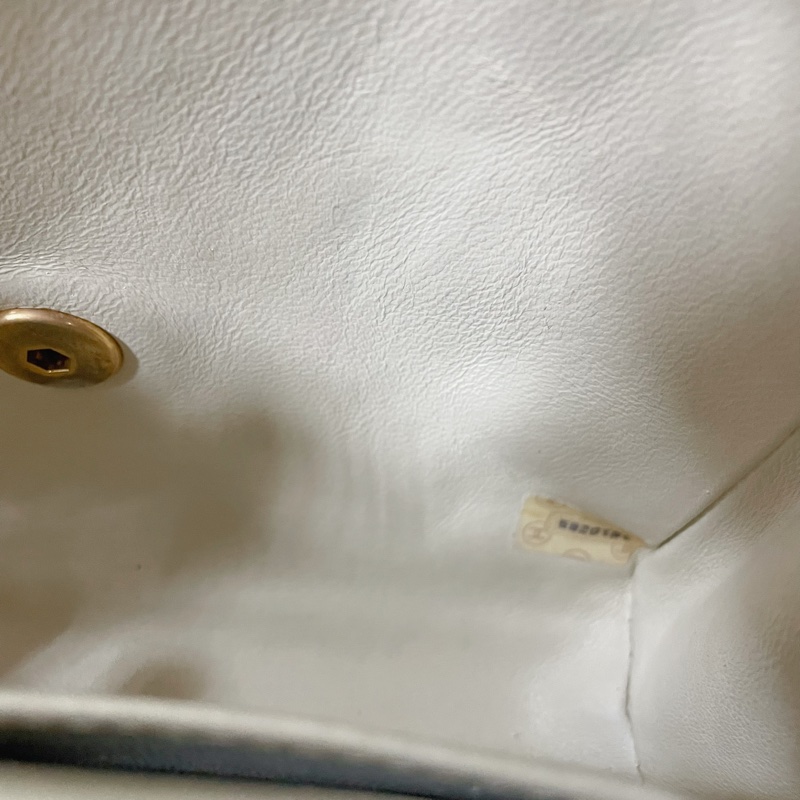 Chanel Vintage Classic White  Diana Bag 白色金扣香奈兒-17