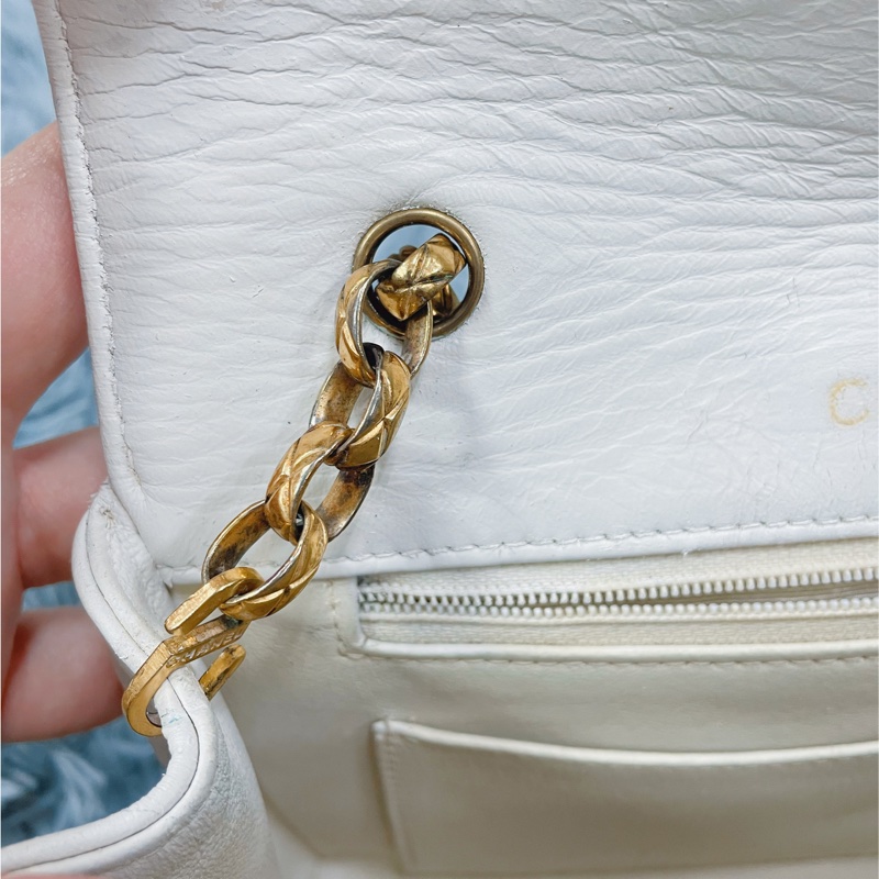 Chanel Vintage Classic White  Diana Bag 白色金扣香奈兒-18
