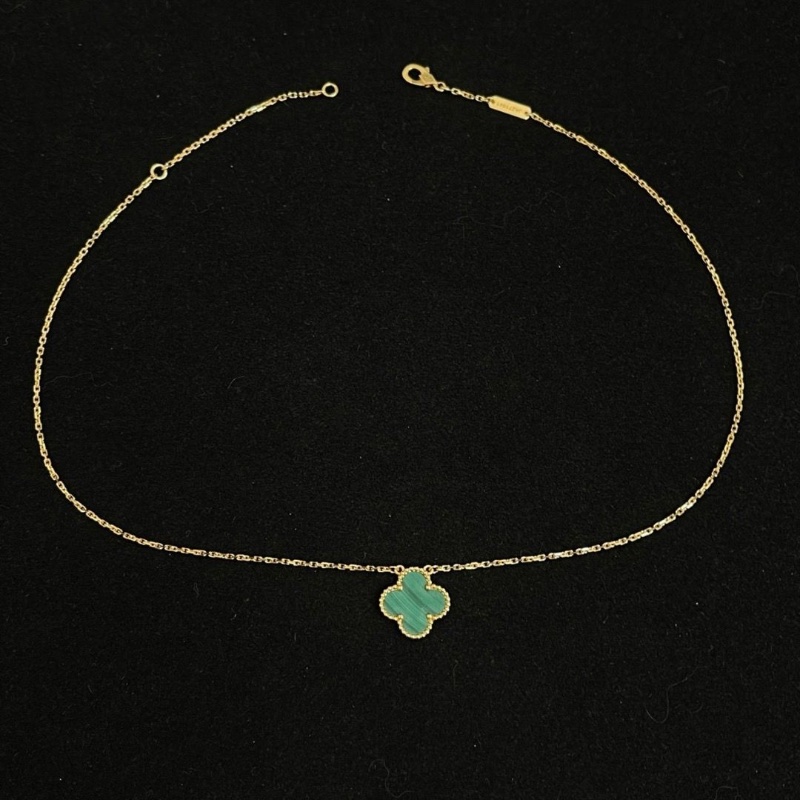 VCA 孔雀石 綠中花 項鍊 9新配件盒子保卡-1