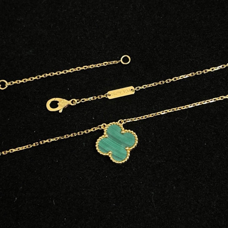 VCA 孔雀石 綠中花 項鍊 9新配件盒子保卡-2