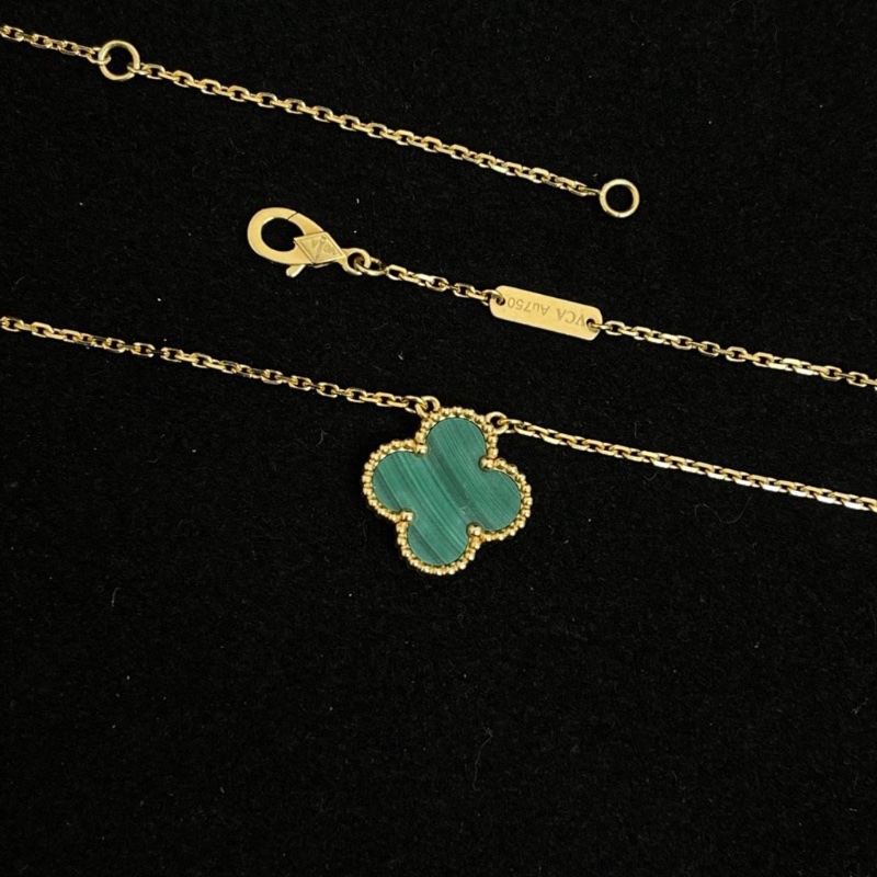 VCA 孔雀石 綠中花 項鍊 9新配件盒子保卡-3