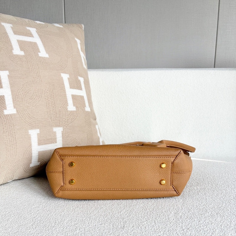 BV ARCO系列編織包焦糖色 牛皮 內裡麂皮材質22*20*9 99新配件塵袋 說明書-5