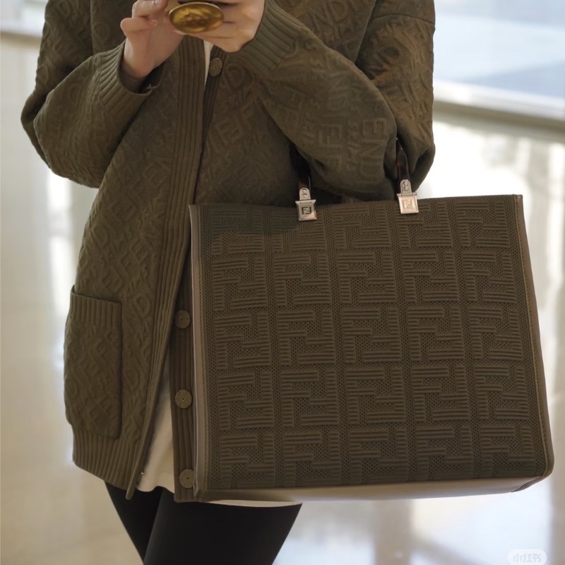 Fendi 聯名限定膠囊系列 Sunshine托特包tote 深綠色針織 玳瑁手柄36*31*15 99新配件塵袋 肩帶-1