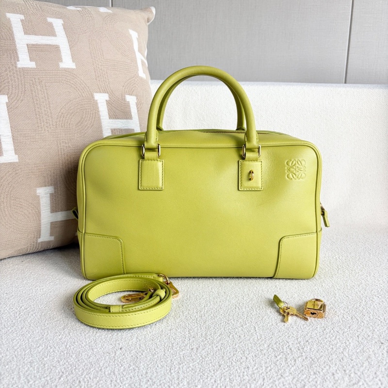 Loewe Amazona28手提斜背包酪梨綠金扣 28.5*17*10 98新配件肩帶 鑰匙 鎖 塵袋-1