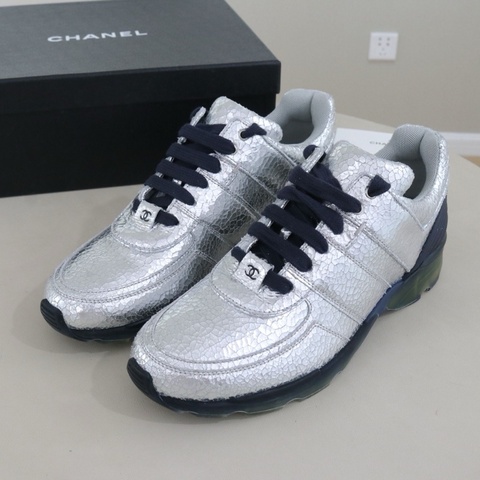99新 CHANEL香奈兒 女鞋運動鞋，40碼，配件盒子