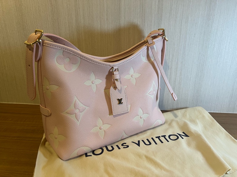 LV CarryAll PM Monogram Empreinte 粉色 壓紋牛皮-1
